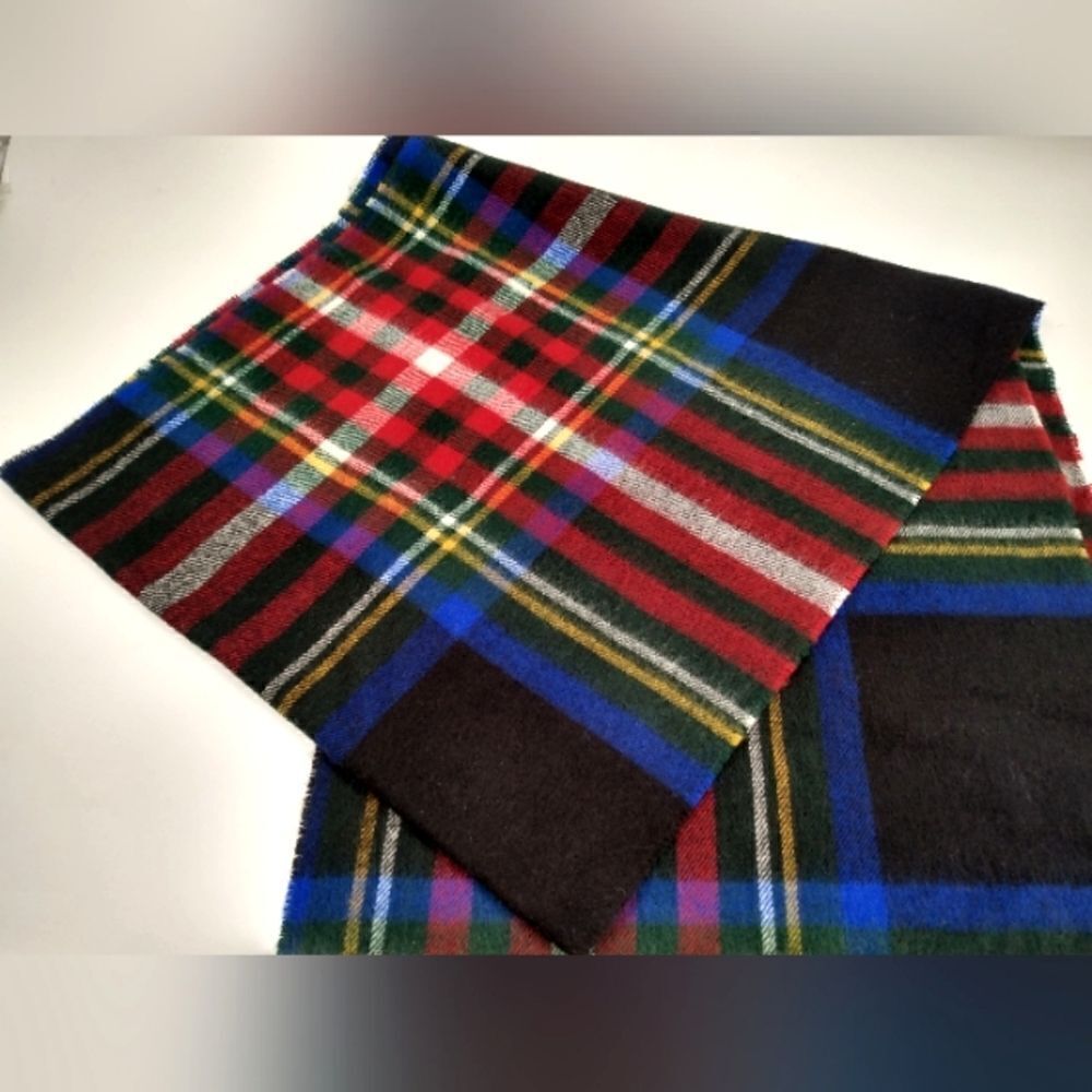 Roots Canada Long  Winter Knit Fringe Scarf Unisex - Picture 6 of 12